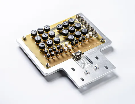 Control signal transmission by Carbon brushes