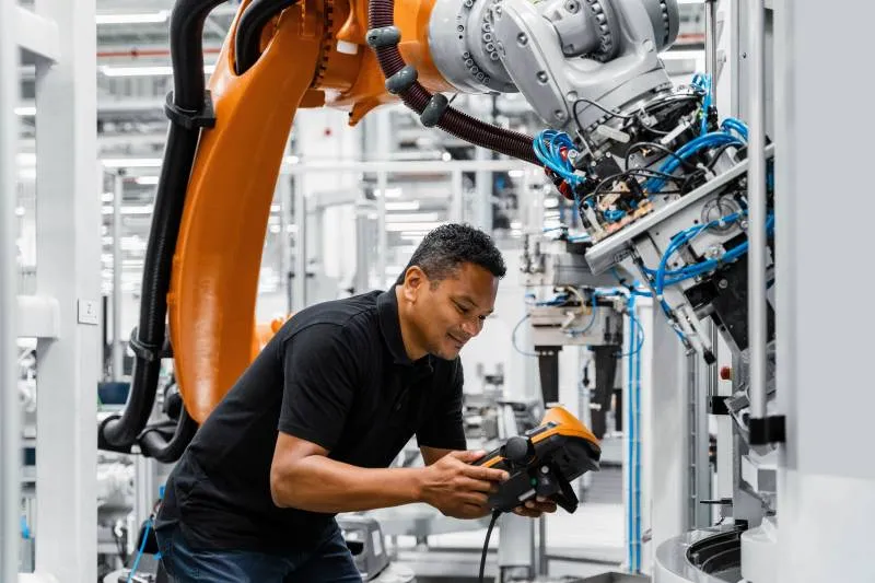 Slip Rings in Precision Automated Robotic Arms (2).webp